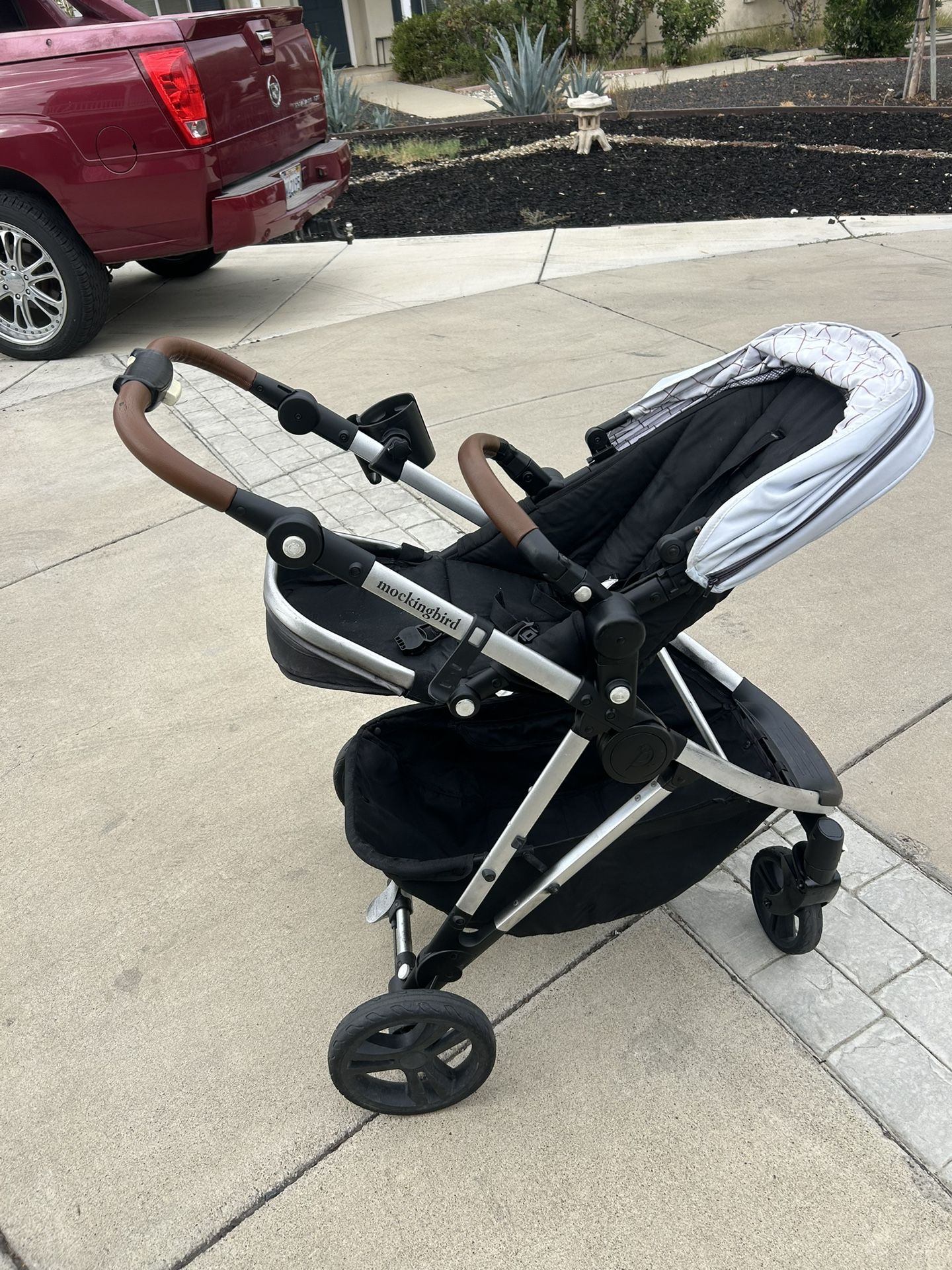Mocking bird stroller