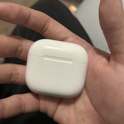 Airpod 4th Gen Charging Case