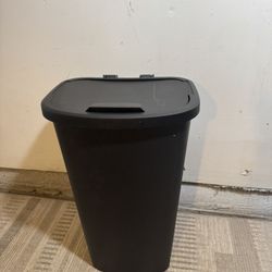 Trash Can 11 Gallons 