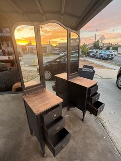 Vintage Vanity Dressing Table - Tri Fold Mirror