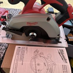 M18 Milwaukee Corbless Circular Saw 2630-20 Tool Only 