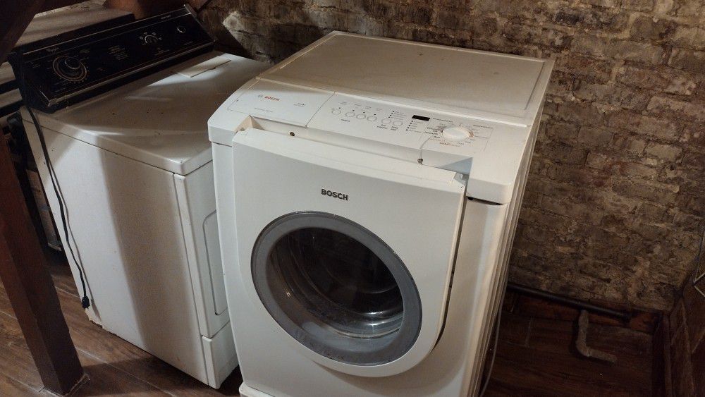 Washer & Gas Dryer Combo