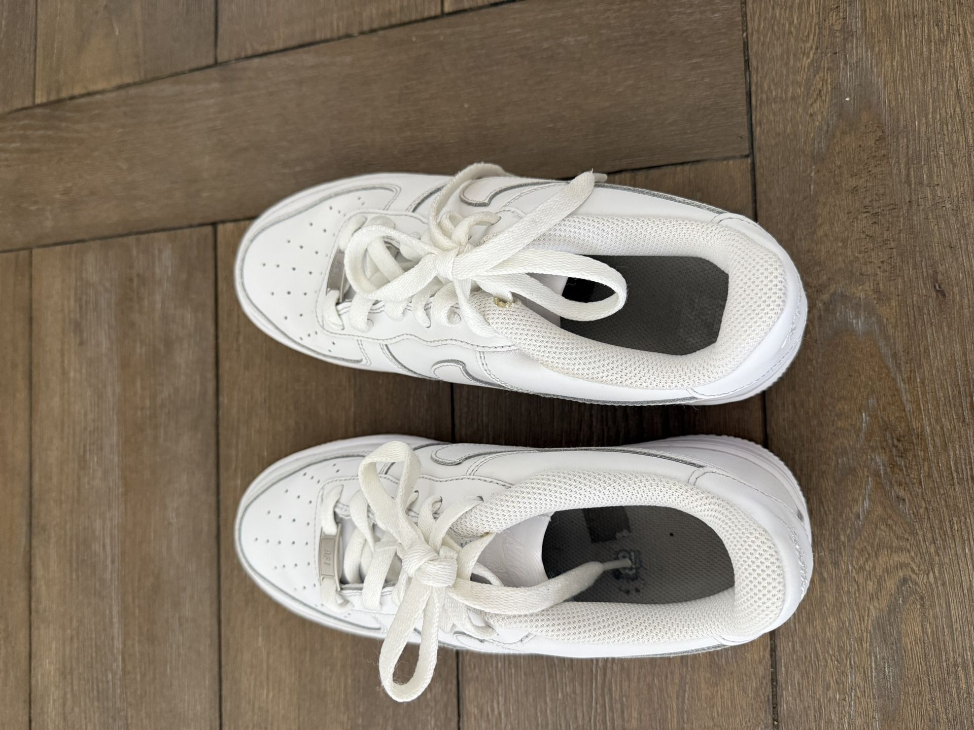 Nike Air Force LE Big Kids' Shoes Size 7Y