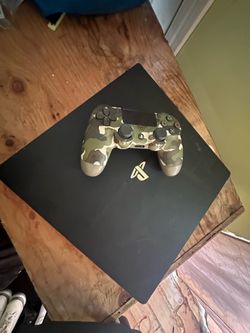 Ps4 pro 1tb with camo controller