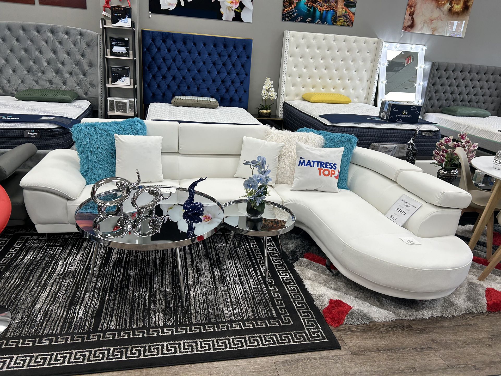 Sofa Sectional White ( Only 10 Down) 