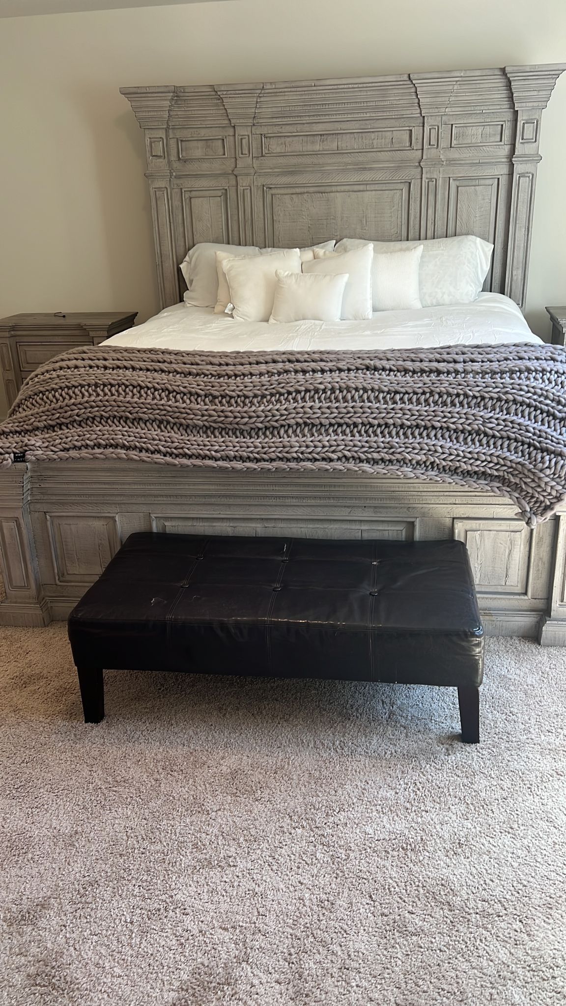Cindy Crawford Pine Manor Gray King  Bedroom Set
