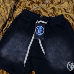 Men’s Medium Hellstar Shorts
