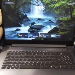 Lenovo IdeaPad 3 Laptop