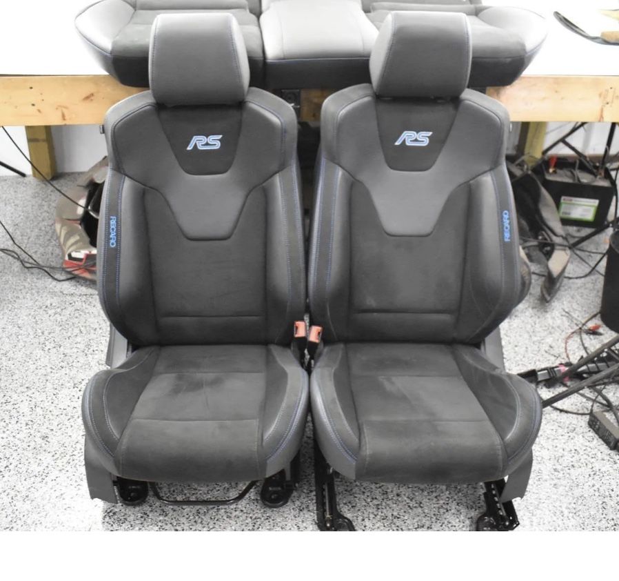 Focus RS Seats 