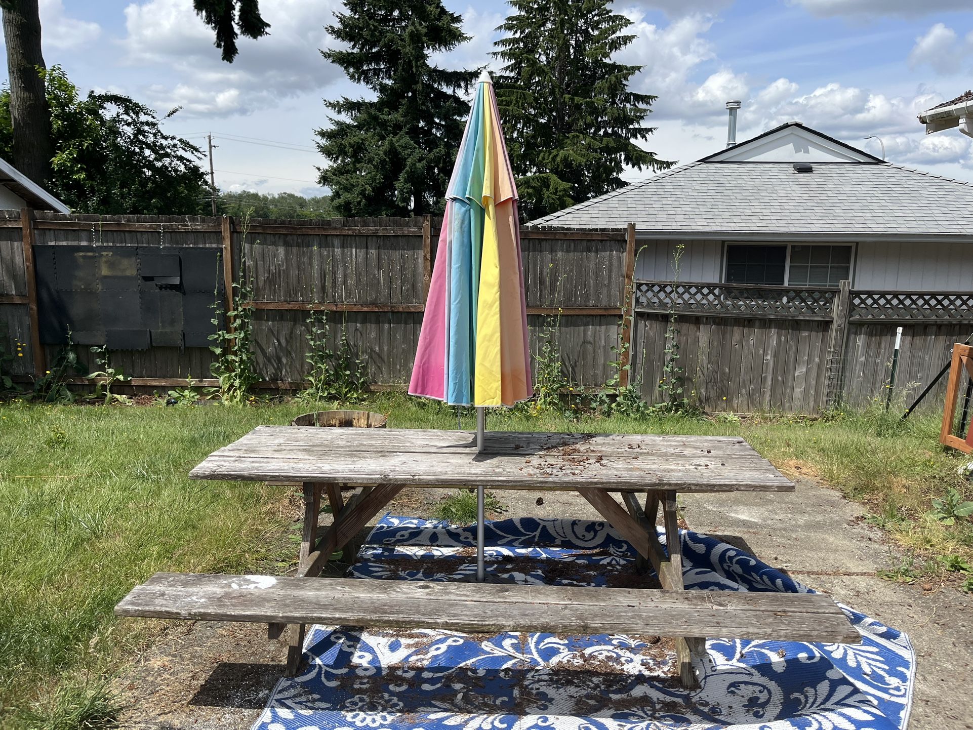Free Picnic Table w/ Umbrella