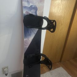 Roxy Snowboard Used Twice Still Waxed And Comes With The Step On Bindings 