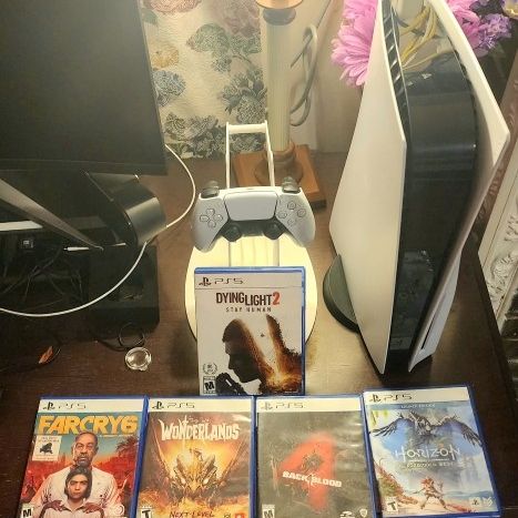 Playstation 5 with box and 2 controllers(LOOKING TO TRADE FOR PC ONLY) for  Sale in Montgomery, PA - OfferUp