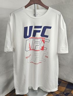 Men's UFC Ultimate Fighting  T-Shirt Des Moines Iowa Size XL White