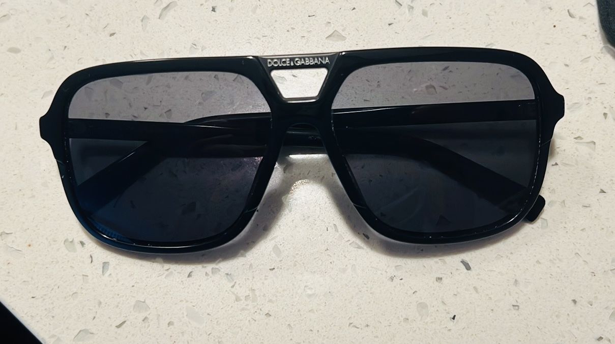 Dolce & Gabanna DG2257 unisex sunglasses-Like New