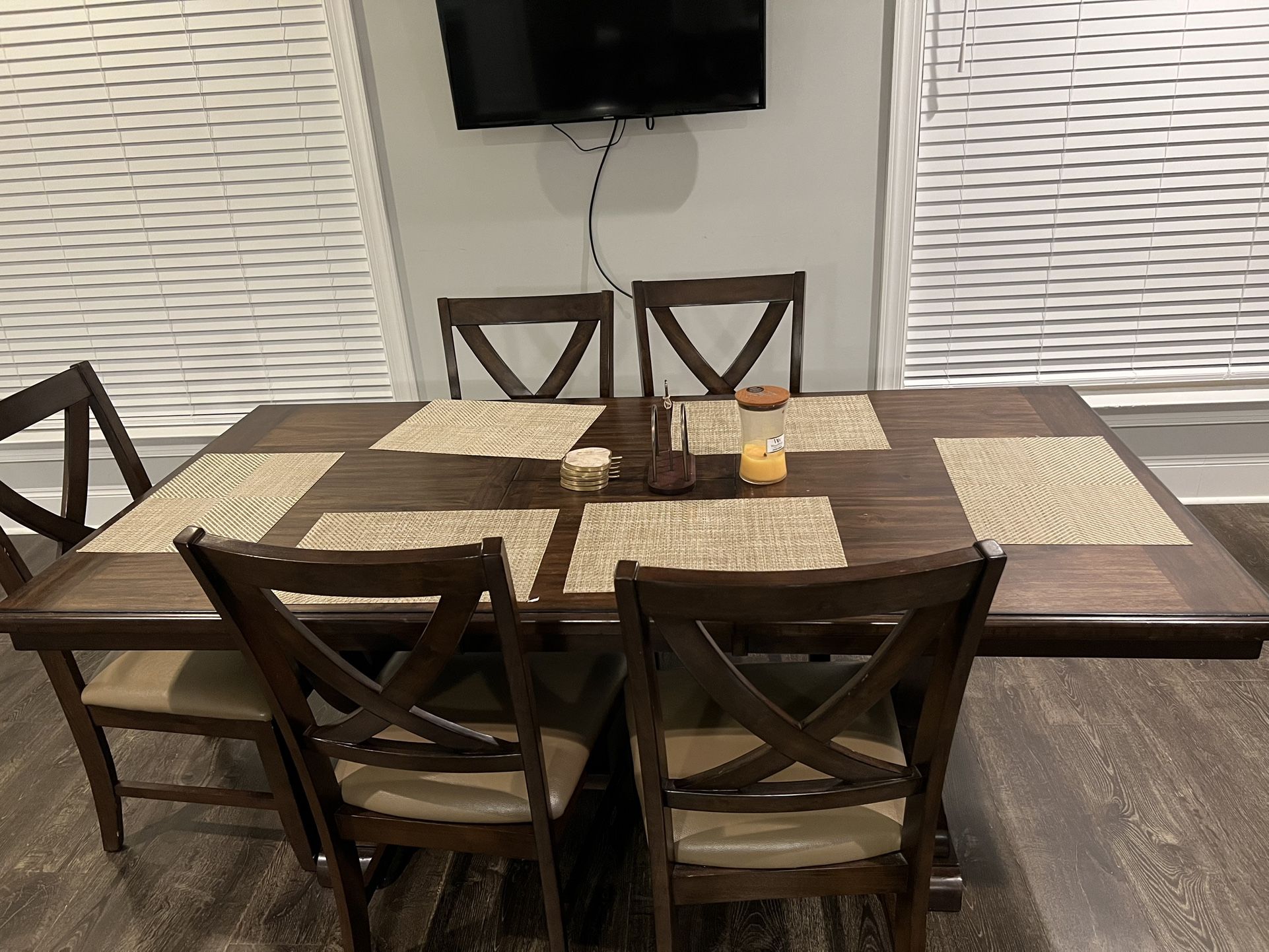 Everything Must Go! Pick Up Only .. Wood Dining Table And 6 Chairs
