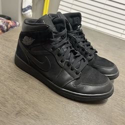 Black Nike Air forces