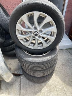 2016 Nissan Sentra 16” wheels