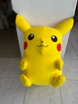 Jumbo pikachu ad squirtle stuff toy