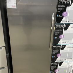 Frigidaire Gallery Freestanding Freezer