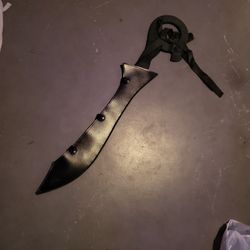 Decorative Half Scissor Blade