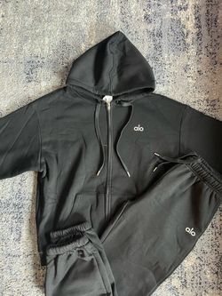 Alo Yoga Accolade Set Black- Size M/S