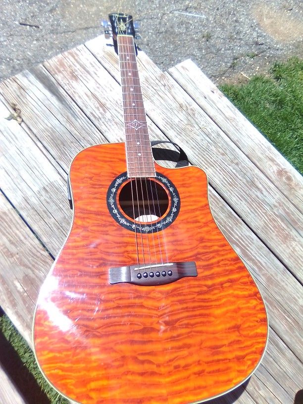Fender T-Bucket 300CE Acoustic Electric Guitar w/ GB (2014 - Amber)