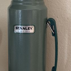 Stanley Classic  bottle