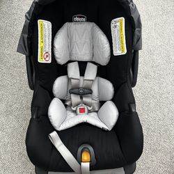 Chicco Bravo Infant Car Seat 