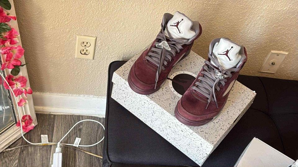 Jordans 5's