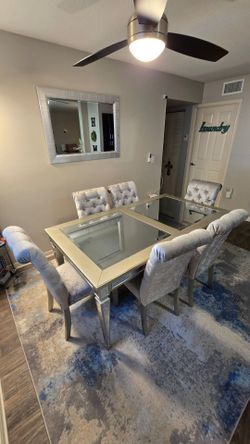 ✨ Elegante Juego de Comedor Moderno con Espejos y Sillas de Terciopelo / Elegant Modern Dining Set