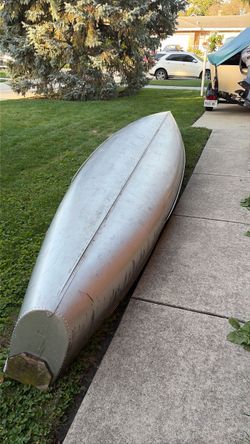 Aluminum canoe