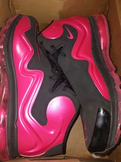 Nike Air Max Flyposite, Vivid Pink/Black, Size 11.
