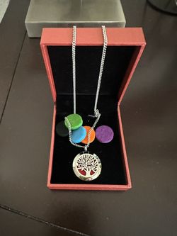 Aromatherapy Tree Of Life Locket Necklace, Very Lovely! New Never Used..