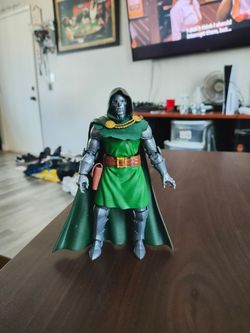 Marvel legends doctor doom