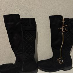 Women’s Size 7 Boots