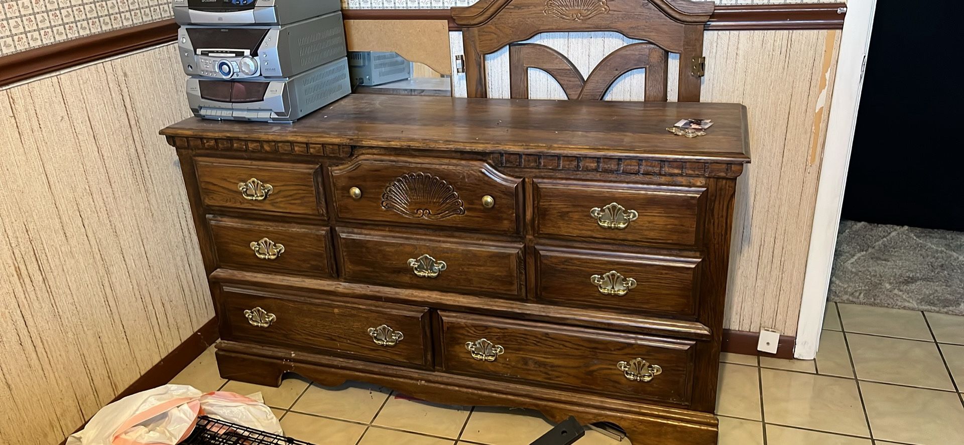 3 Piece Oak Bedroom set (full or queen)