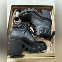 GUCCI Women's GG Platform High Block Heel Ankle Boots - Size 6