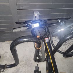 Electric Bike (28mph + 45 Miles Range)