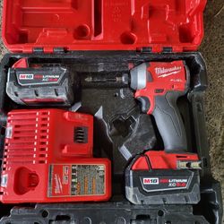 Milwaukee 2853-22 Impact Kit 