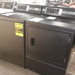 SPED QUEEN SET WASHER TOP LOAD /GAS DRYER