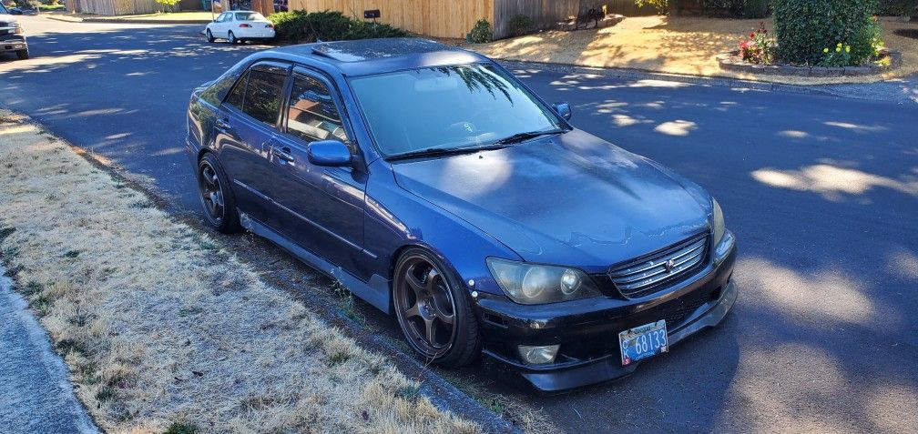 2002 Lexus IS 300