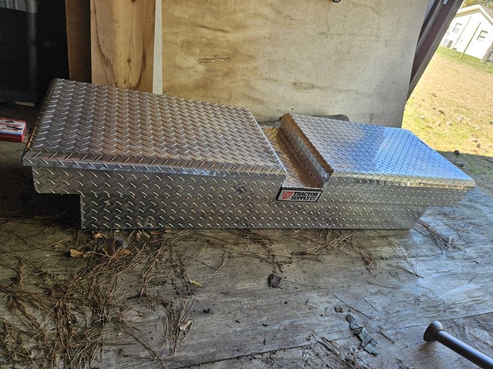 Truck Toolbox