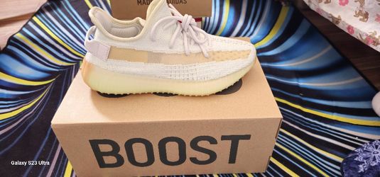 YEEZY 350 V2 HYPERS