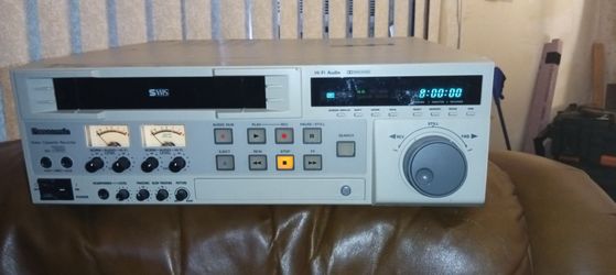 Panasonic AG-7350-p / VCR Video Cassette Recorder - Free Shipping