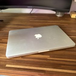 MacBook Pro 13” Retina (Late 2013) – Works Great