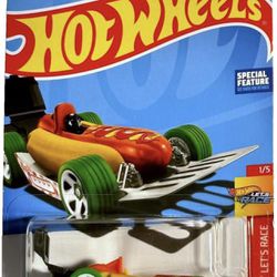 Hot Wheels 2024 Let's Race Street Wiener 1/5