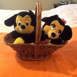 Mickey Mouse & Minnie