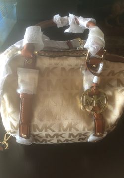 Brand New with Tags Authentic Signature MK Michael Kors Handbag Purse Beige