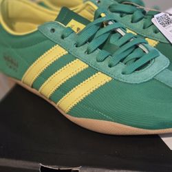 Women's  7.5 Adidas TOKYO Yellow and Green