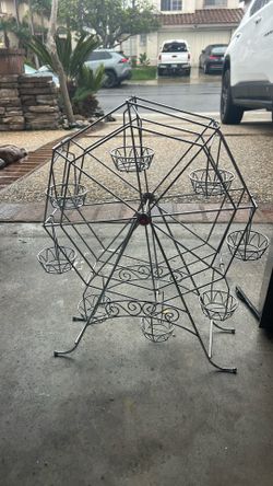 Rotating Cupcake Holder 
